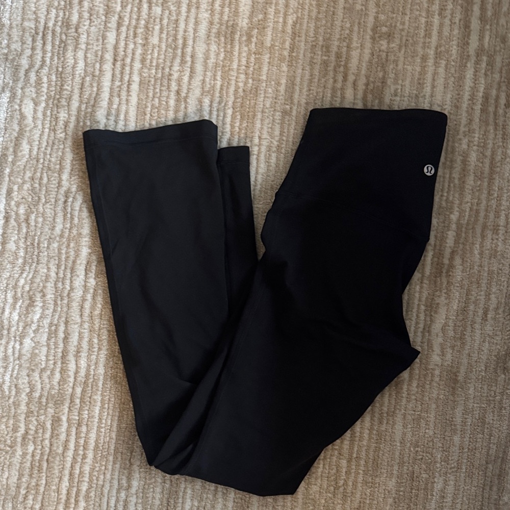 Lululemon align flare pant 
Only worn a couple times no major flaws